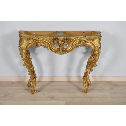 路易十五時期的鍍金控制台桌