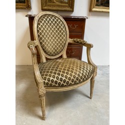 路易十六時期的漆面扶手椅