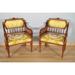 一對路易十六風格的胡桃木扶手椅 1900