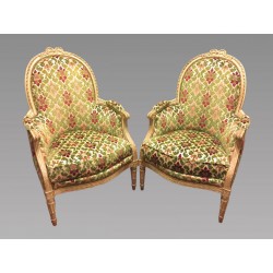 一對漆面路易十六風格的翼椅